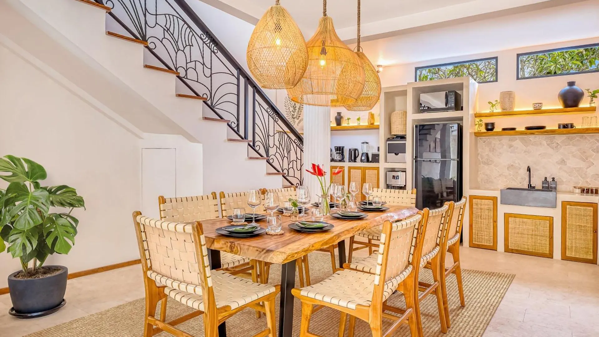 Villa San Diego: Brand New 4Bdr 세미냑
